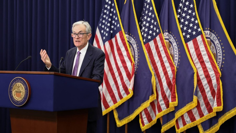 chu-tich-fed-jerome-powell-tai-buoi-hop-bao-sau-quyet-dinh-cat-giam-lai-suat-cua-fed-ngay-10-12-2025.png