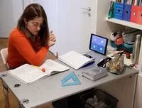 [ẢNH] Cuộc sống online trong thời đại dịch Covid-19