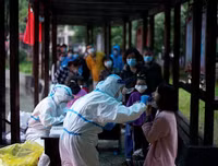 [ẢNH] Lo ngại Covid-19 bùng phát lần 2, Vũ Hán đẩy mạnh xét nghiêm trên diện rộng