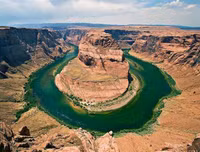 [ẢNH] Chiêm ngưỡng vẻ đẹp của những hồ nước kỳ lạ nhất thế giới