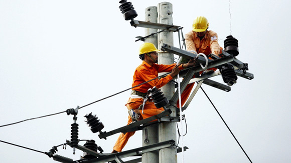 Việc ký kết hợp đồng mua, bán điện của một số công ty và EVN còn chưa kịp thời