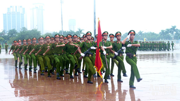 Sở Cảnh sát PCCC Hà Nội: Sôi nổi Hội thi điều lệnh CAND năm 2012 ảnh 1