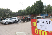 'Chát' như giá rửa ô tô chiều 30 Tết