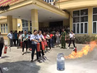 Phổ biến kỹ năng cứu nạn, chữa cháy cho các cô giáo mầm non