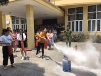 Phổ biến kỹ năng cứu nạn, chữa cháy cho các cô giáo mầm non