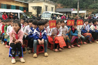 Những người lính cứu hỏa mang hơi ấm đến vùng cao