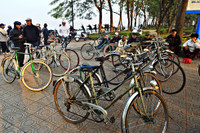 Trong vòng quay hoài niệm ở cái lạnh thấu xương bên hồ Tây