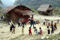 Chuyện về cuộc hồi sinh những tộc người 