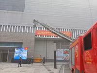 Hàng trăm nhân viên, cư dân tham gia diễn tập vụ cháy giả định