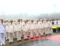 [ẢNH] Lãnh đạo Đảng, Nhà nước vào Lăng viếng Chủ tịch Hồ Chí Minh