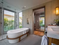 Khám phá 2 khu du lịch nghỉ dưỡng đẳng cấp 5 sao tại Cam Ranh - Khánh Hòa