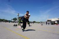 Cuộc thử sức giữa nắng nóng 40 độ C của những người lính cứu hỏa