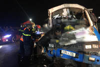 Cứu nạn các nạn nhân mắc kẹt trong cabin xe ô tô