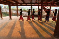 Chuyện về cuộc hồi sinh những tộc người 