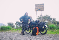 Thử thách băng qua 'cung đường tử thần' của Đăng Khoa