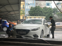 'Chát' như giá rửa ô tô chiều 30 Tết