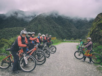 Thử thách băng qua 'cung đường tử thần' của Đăng Khoa