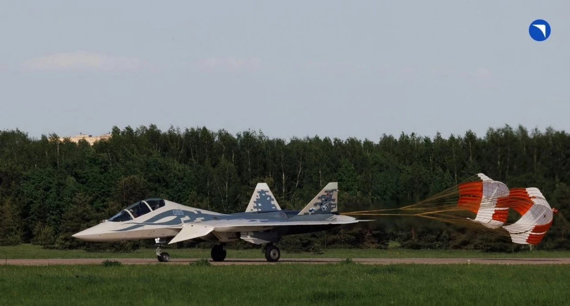Note 57d Tiêm kích Su-57D giúp Nga có ưu thế lớn trước Mỹ