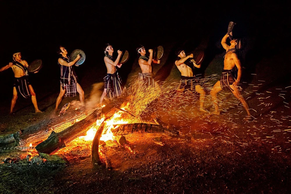 Nhớ chuyến đi năm xưa đón Giao thừa ở thị trấn Lâm Hà