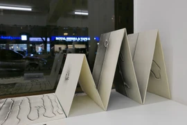 Tác phẩm “Sân chơi song song – Lắp ghép Cảm xúc (2023–2025)” của nghệ sĩ Ngô Đình Bảo Châu