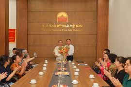 Bảo tàng Mỹ thuật Việt Nam tiếp nhận tác phẩm "Đợi chờ" 