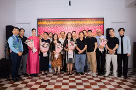 Triển lãm từ thiện "Xuôi dòng sông Thu" gây quỹ thành công gần 500 triệu đồng