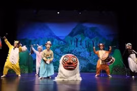 Biểu diễn miễn phí vở nhạc kịch "Hành trình tìm cháu gái của bà Geumdarae"