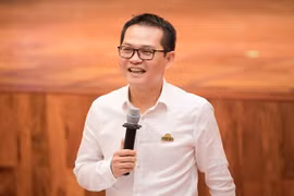NSND Trung Hiếu làm đạo diễn vở kịch nói "Cô bé bán diêm" phiên bản mới
