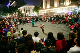 Phố đi bộ hồ Gươm tạm dừng hoạt động để phục vụ công tác bầu cử