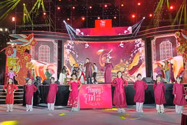 Khai mạc chương trình "Happy Tết 2026 - Tết là hạnh phúc" tại Hoàng thành Thăng Long