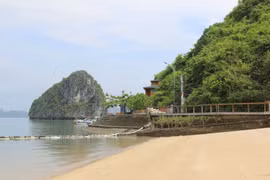 Chưa đón khách đến bãi biển Soi Sim - bãi biển đẹp nhất thế giới ở Việt Nam