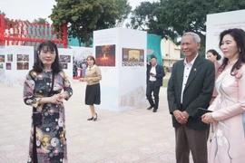 Trưng bày gần 200 hình ảnh, hiện vật về các di sản văn hóa Việt Nam