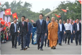 "Ngày hội Sắc xuân trên mọi miền Tổ quốc" quy tụ hơn 300 nghệ nhân của 33 cộng động dân tộc