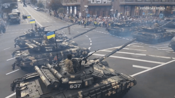 Xe tăng T-64BV Mod 2017 có thể đấu ngang ngửa với T-90A?