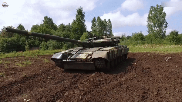 Xe tăng T-64BV Mod 2017 có thể đấu ngang ngửa với T-90A?