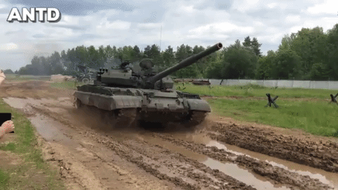 Gọi tái ngũ xe tăng T-62M cổ lỗ, Nga vô tình để lộ bí mật gì tại chiến trường Ukraine?