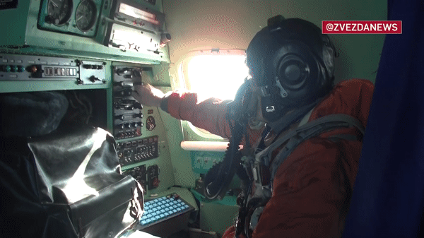 'Gấu bay' Tu-95MS Nga bị loạt chiến đấu cơ mạnh nhất của Mỹ - Nhật cùng áp sát