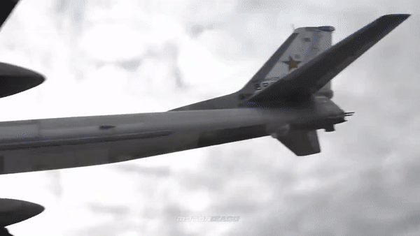 'Gấu bay' Tu-95MS Nga bị loạt chiến đấu cơ mạnh nhất của Mỹ - Nhật cùng áp sát