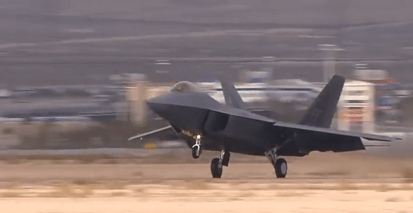 ‘Quái điểu’ F-22 lập tức đến Trung Đông sau khi Iran tấn công Israel
