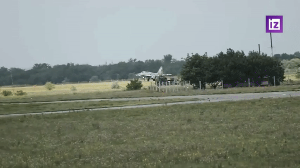 Lo pháo HIMARS Ukraine tập kích, Nga triển khai 'rồng lửa' S-350 Vityaz bảo vệ căn cứ không quân