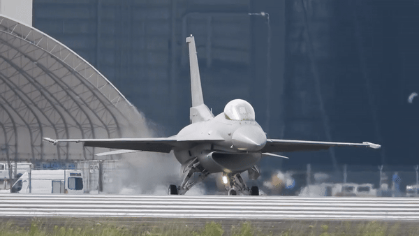 Philippines nêu lý do trì hoãn thương vụ mua 20 tiêm kích F-16 hiện đại của Mỹ