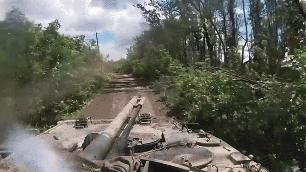 Thấy gì qua loạt xe chiến đấu bộ binh BMP-3 mới của Nga ra thẳng tiền tuyến