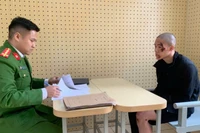 Xử lý đối tượng lao xe vào Cảnh sát giao thông