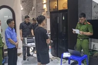 Hai vợ chồng cầm đầu đường dây chiếm tài khoản Facebook, Zalo lừa đảo trên 50 tỷ đồng