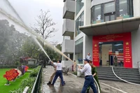 Thực tập phương án chữa cháy và cứu nạn, cứu hộ tại các địa điểm bầu cử