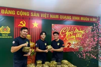 Tình đồng đội vui xuân ứng trực đảm bảo an toàn cháy, nổ trong dịp Tết 