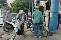 Khuyến cáo người dân không tích trữ xăng, dầu dưới mọi hình thức