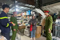 Nâng cao nhận thức chấp hành pháp luật về an toàn cháy, nổ tại làng nghề Bát Tràng