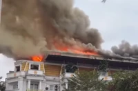 Xử lý nhanh đám cháy tại căn hộ liền kề ở phường Dương Nội