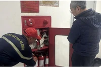 Trang bị kỹ năng sinh tồn trong đám cháy cho các cư dân chung cư Eurowindow River Park